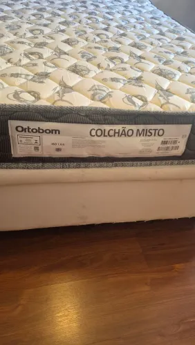 Cama Casal Padrão com Box Bau