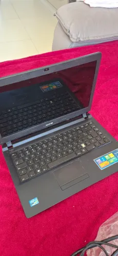 Notebook para retirada de peças. 