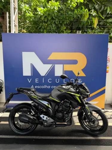 Yamaha Fazer 250 (@mrveiculos)