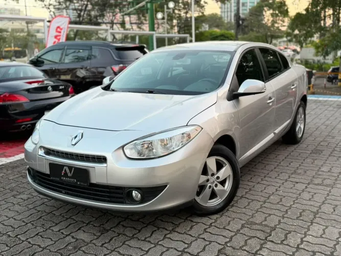 Renault Fluence Sed. Dynamique 2.0 16V Flex Aut. 2014