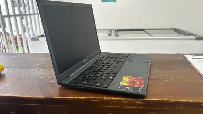 Notebook positivo retirada de peças ou conserto