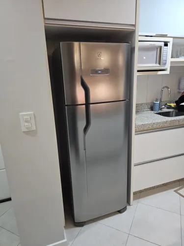 Geladeira Electrolux Frost Free Inox 310L TF39S - Excelente Estado