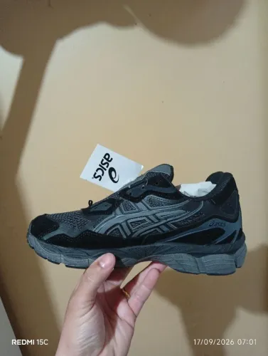 Tênis asics