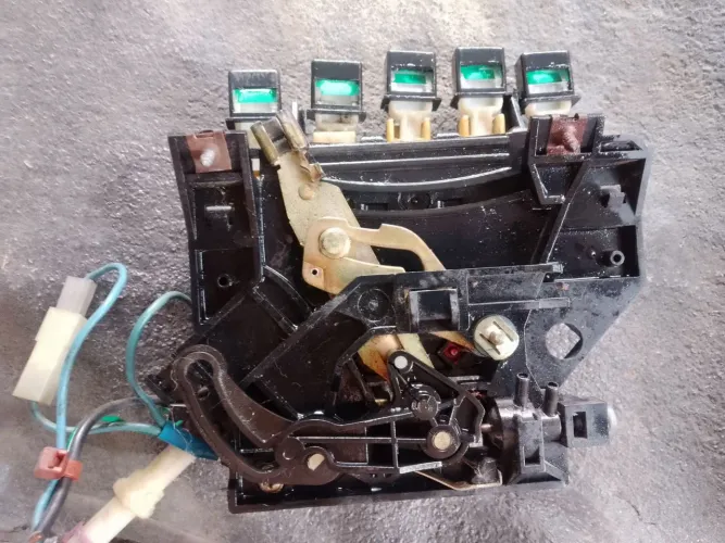Controle do ar condicionado do Santana sport 1989