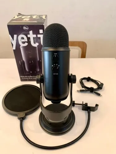 Microfone Blue Yeti USB - Pouquíssimo Uso - Estado de Novo + Caixa