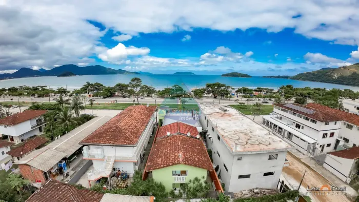 Prédio com 4 quartos, Praia da Maranduba, Ubatuba - R$ 2 mi, Cod: 2355
