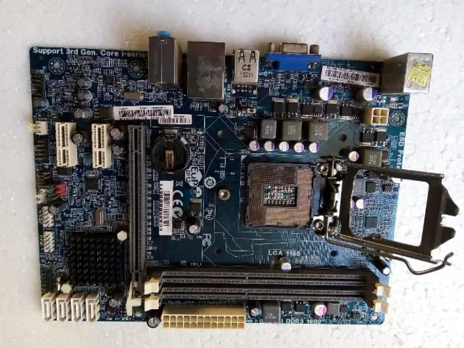 Placa Mãe Ecs Lga1155 Ddr3 Com Defeito