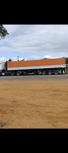 Carreta LS graneleiro Randon