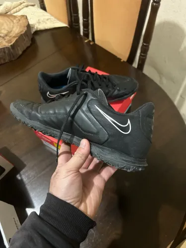 Chuteira Nike Tiempo Legend 9 Club Society