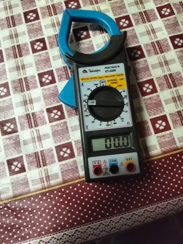 Alicate amperímetro minipa et-3200