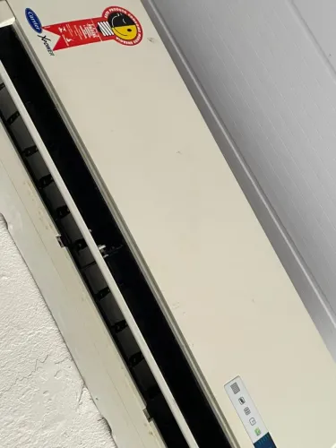 Ar condicionado funcionando tudo