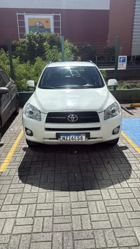 Toyota RAV4 2.4 4X2 16V 170cv Aut. 2011