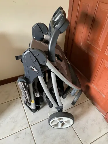 Carrinho de bebê chicco