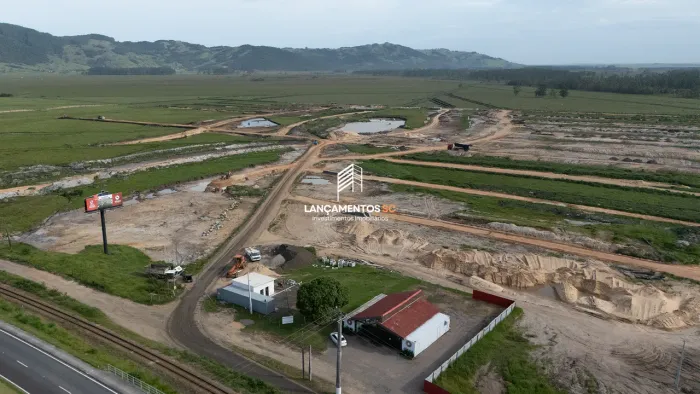 Lotes comerciais/industriais frente BR101 Vivenda Pescaria em Pescaria Brava/SC