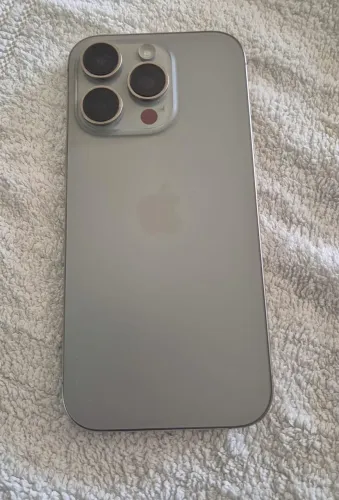 iPhone 16 Pro Cinza 256GB Saúde em 90% impecável!!!