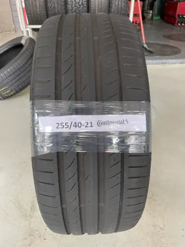 Pneu 255/40 R21 Continental
