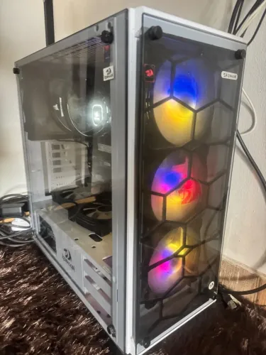 RYZEN 5 5600g - 16gb RAM 3600mhz - B550M