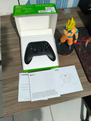Controle x box séries s na caixa sem detalhes