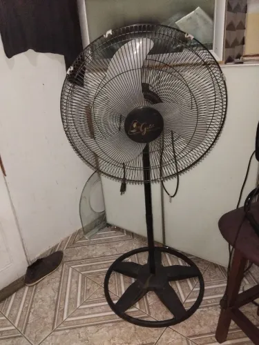 VENTILADOR DE COLUNA GOLD
