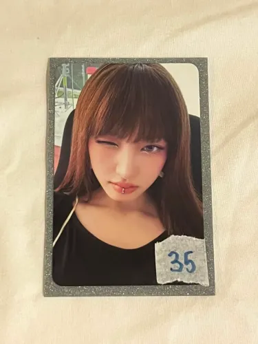 Photocard oficial Liz IVE 
