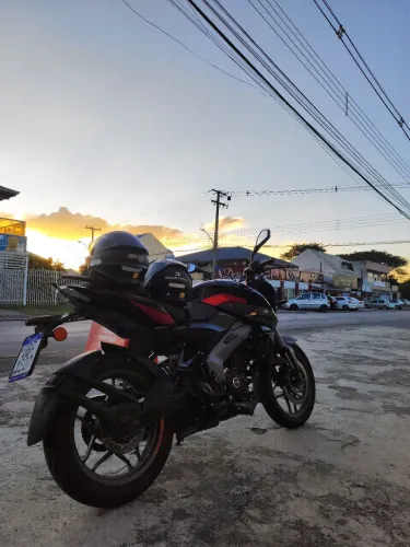 Bajaj Ns200