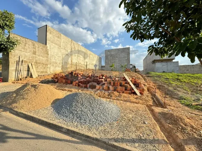 Terreno à venda, 300 m² por R$ 180.000,00 - Loteamento Residencial Vila Primavera - Jaguar