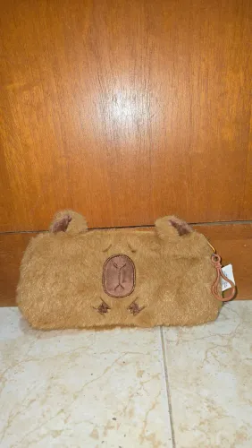 Estojo Escolar de Pelúcia Capivara