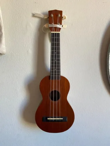ukulele acústico mahalo