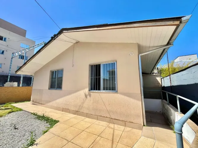 Casa com kitnets nos fundos à venda, 182 m² por R$ 570.000 - Ponte do Imaruim - Palhoça/SC