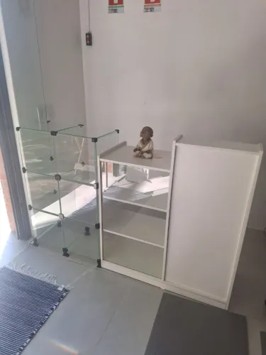 Armario loja de vidro e recepção