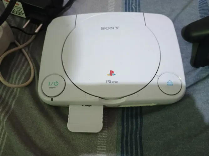 PlayStation 1 Slim Completo 
