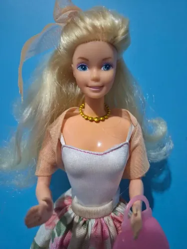 Boneca Barbie Estrela Primavera Verão 1992(Leia a descrição)