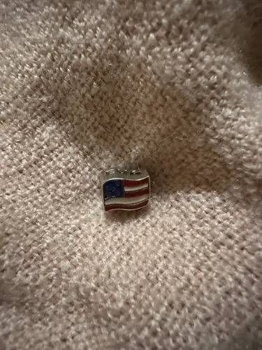Pingente Vivara Life Original EUA Bandeira do Estados Unidos. Jóia em prata 925.