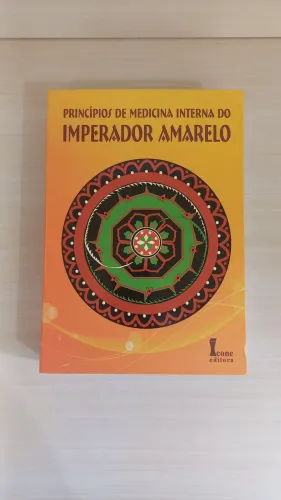 Livro Princípios de Medicina interna do Imperador amarelo