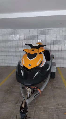 Vdo ou troco em utv ou veículo 4x4 único dono