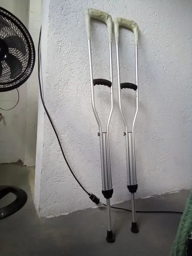 PAR DE MOLETAS EM ALUMÍNIO