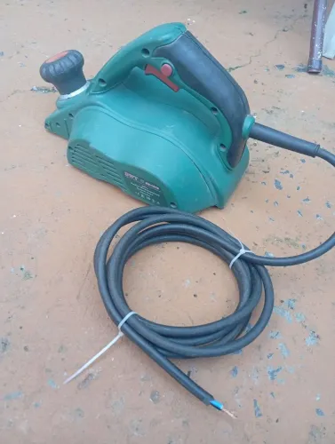 Plaina elétrica manual dwt faltando peça