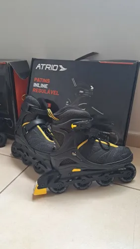 Vendo 2 pares Patins Átrio regulável 37-40