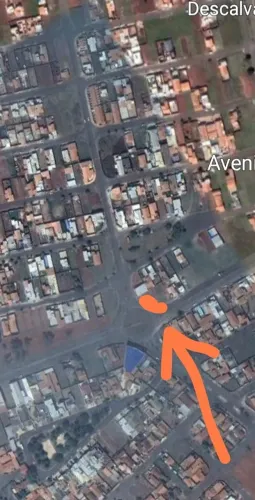 Terreno plano de esquina em Descalvado 