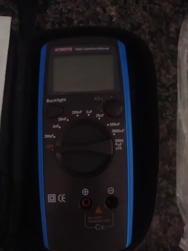 Capacímetro Digital EOS KT6013 - com estojo e manual