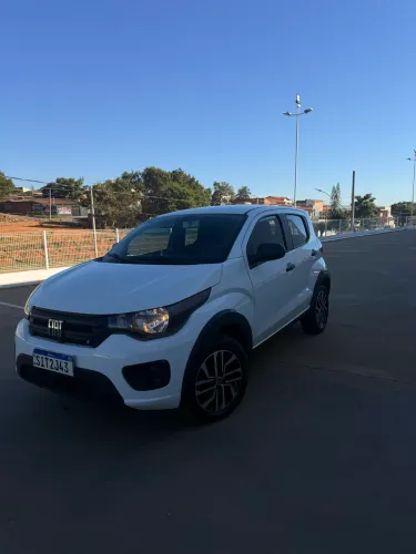 Fiat Mobi Like 1.0 Fire Flex 5P. 2024