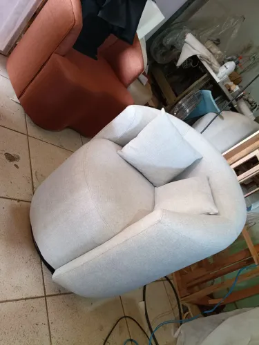 Poltrona charme giratória várias cores e material a escolha, somente por encomenda...