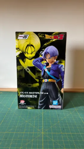 TRUNKS DRAGON BALL MASTERLISE BANDAI