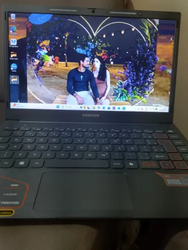 Notebook positivo vision C14 