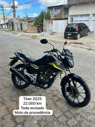 Titan 160 