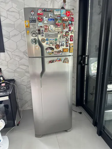 Geladeira Eletrolux 371L DFX41