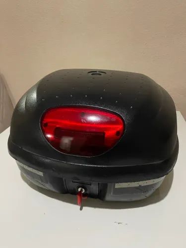 Baú givi 33 litros