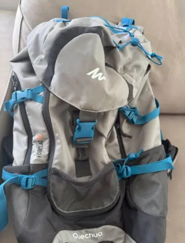 Mochila trilha quechua forclaz 50L nova