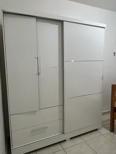 Guarda roupa