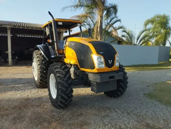 Trator Agrícola Valtra